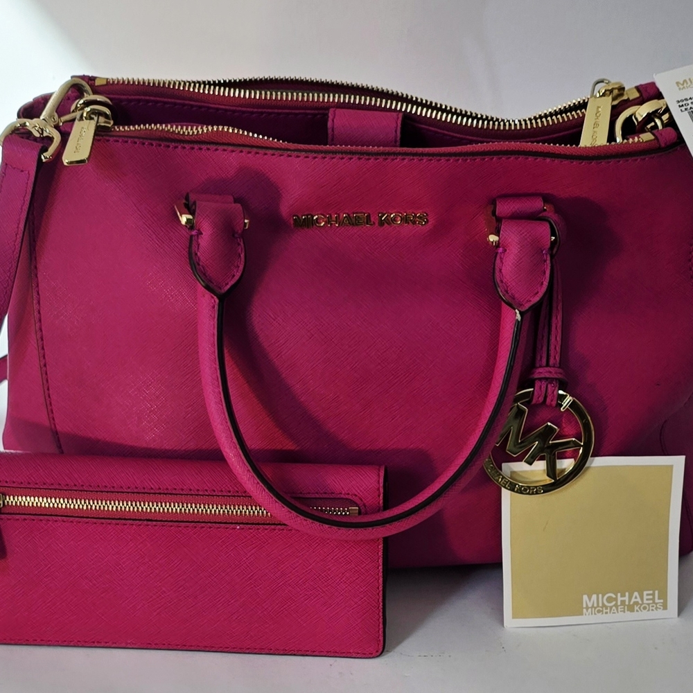 Michael Kors Pink Handbag and Wallet Set